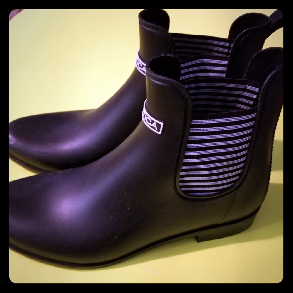 Nautica Ankle Rain Boots